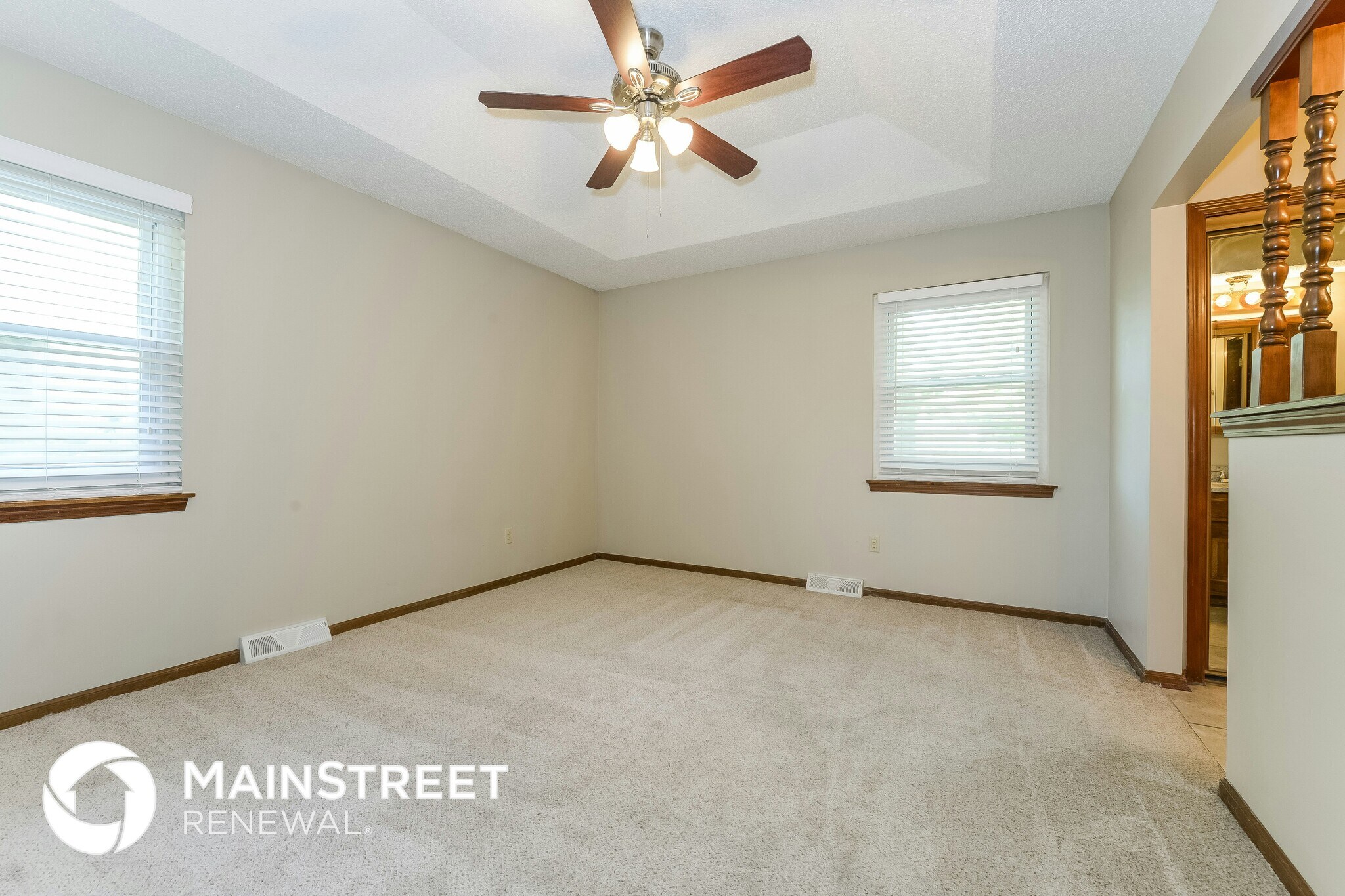 Building Photo - 5016 S Kendall Dr