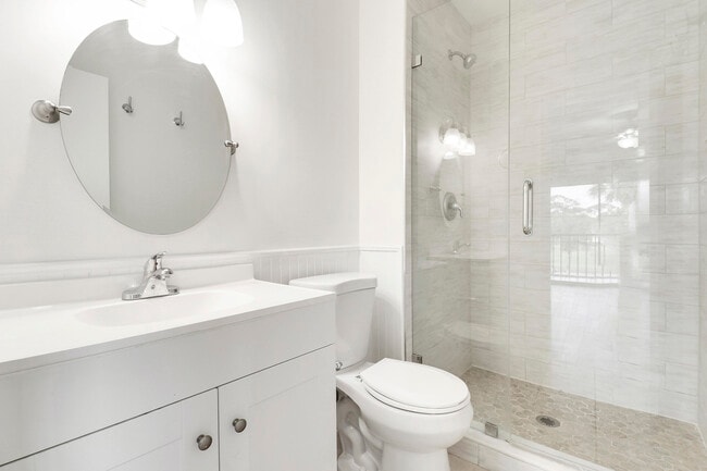 Building Photo - 6392 Chasewood Dr