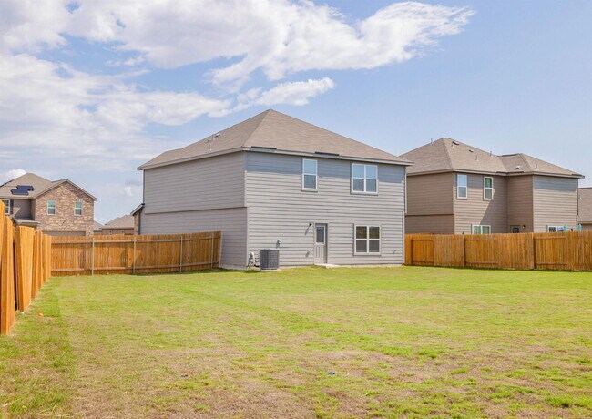 Building Photo - 18513 Quiet Range Dr