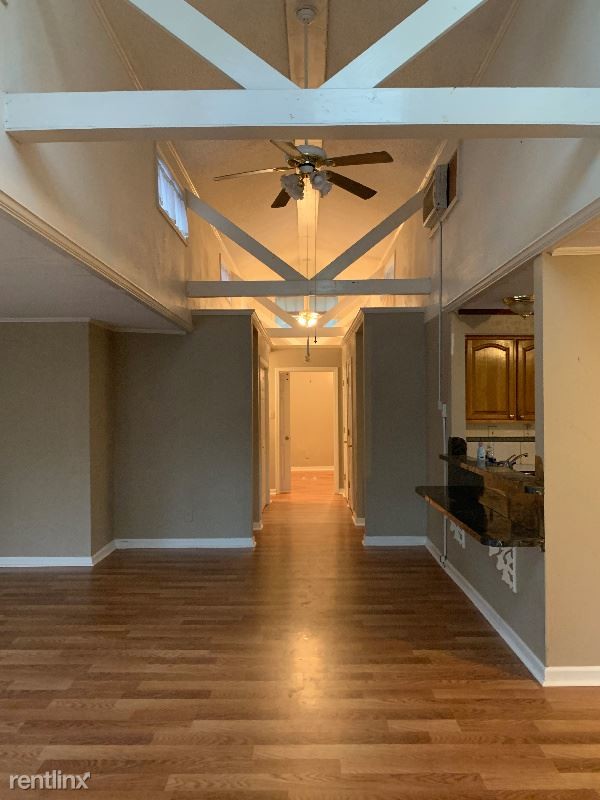 Building Photo - 18819 Greenwell Springs Rd