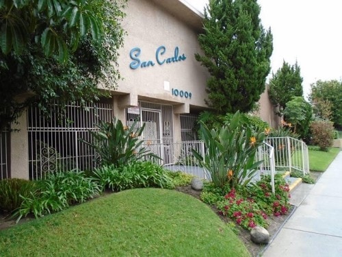 Building Photo - San Carlos Apartments