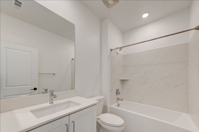 Building Photo - 1202 Mountain Laurel Rd