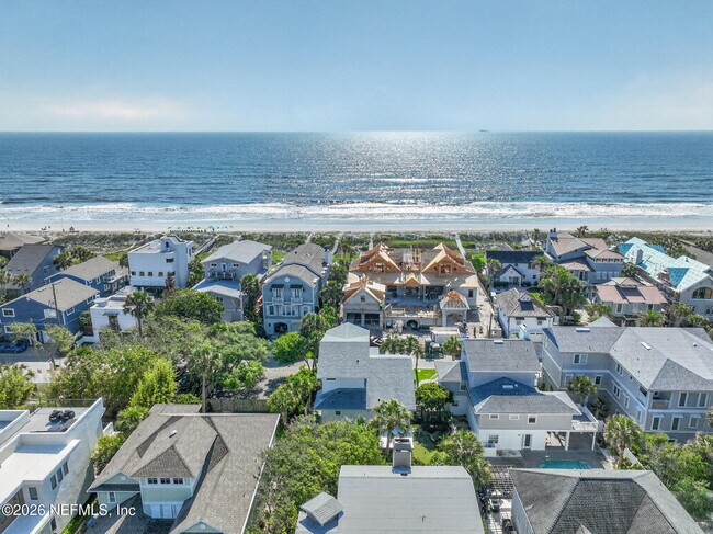 Building Photo - 1766 Beach Ave