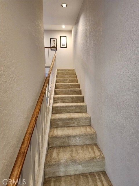 Building Photo - 41786 Woodhaven Dr W