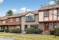 Building Photo - A 11 Scotty Hollow Dr