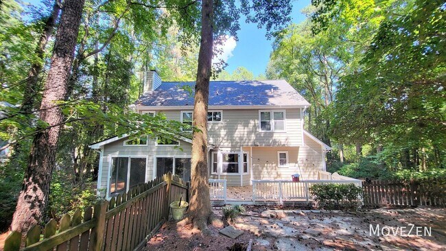 Building Photo - 1407 Hall Blvd