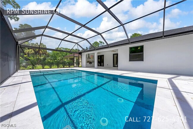 Building Photo - 2719 2nd St NW