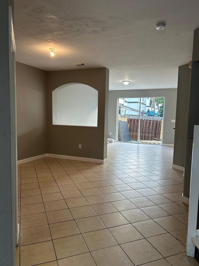 Building Photo - 11486 NW 77th St