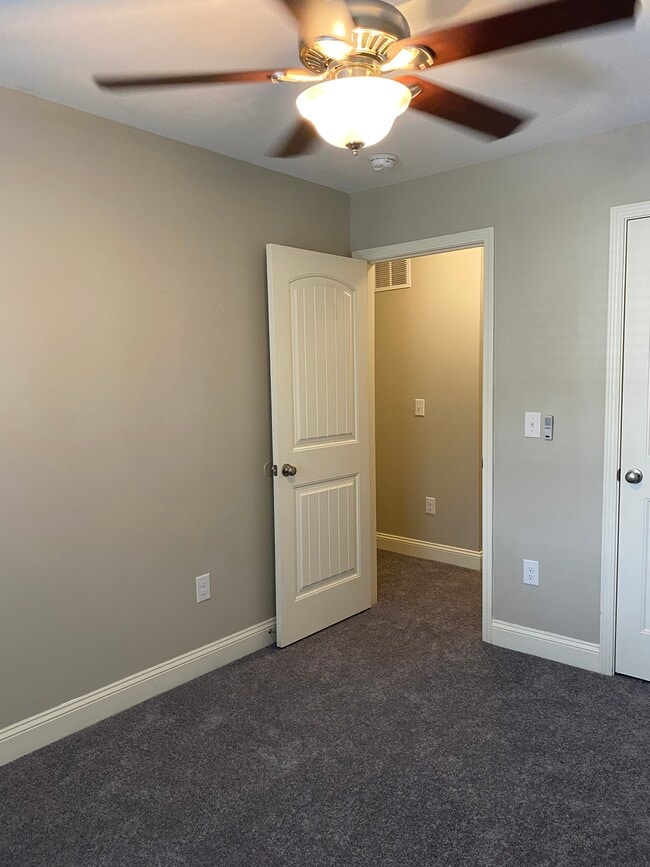 Building Photo - 3922 Volkswalk Plz