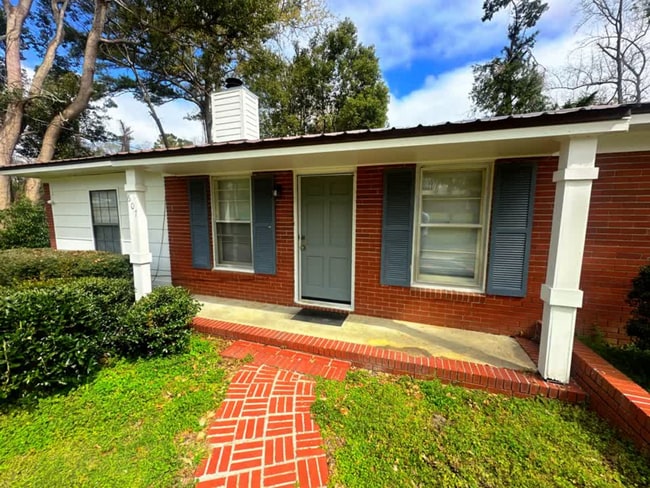 Building Photo - 607 Parker Mathis Dr