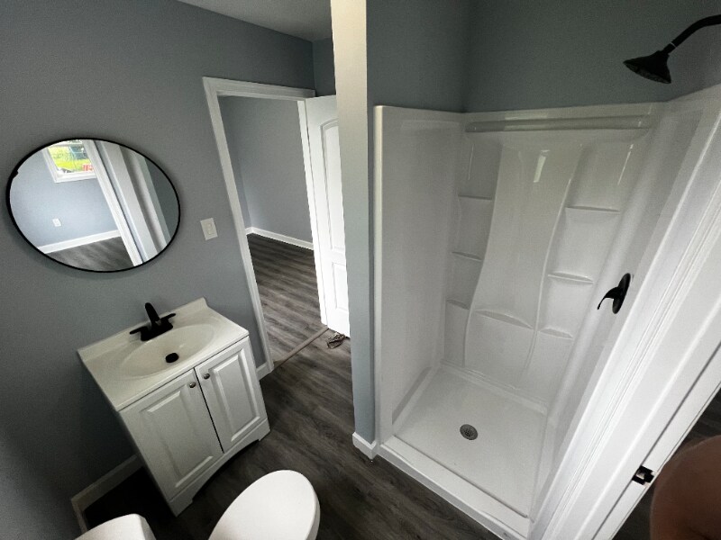 Building Photo - 220 Locust Ln