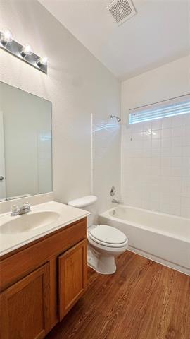 Building Photo - 2260 Stonebrook Ln