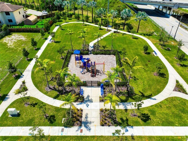 Building Photo - 24902 SW 107th Ave