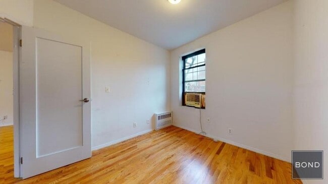 Building Photo - 2 bedroom in Manhattan NY 10014