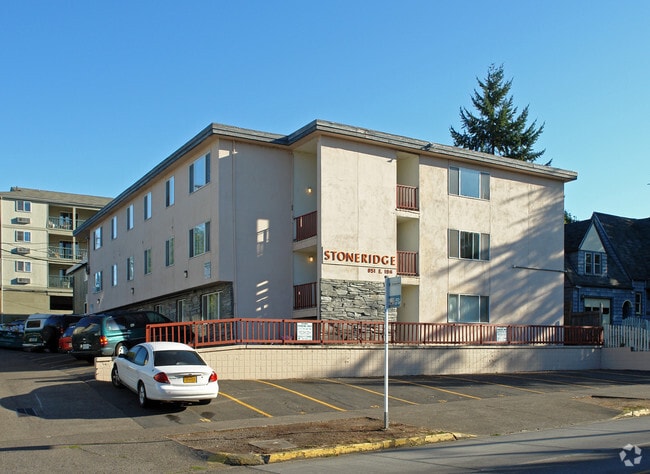 Primary Photo - Stoneridge Apartments
