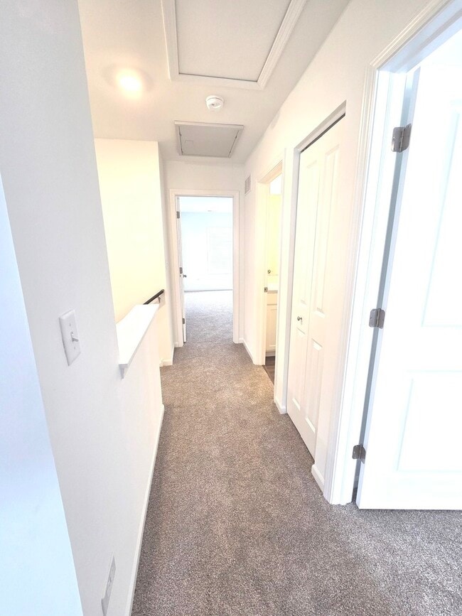 Building Photo - 14952 Dyer Ln