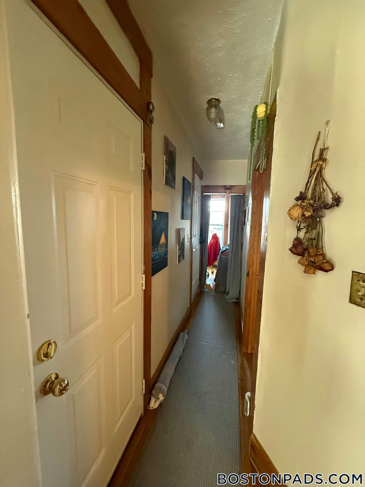 Building Photo - 100 River St