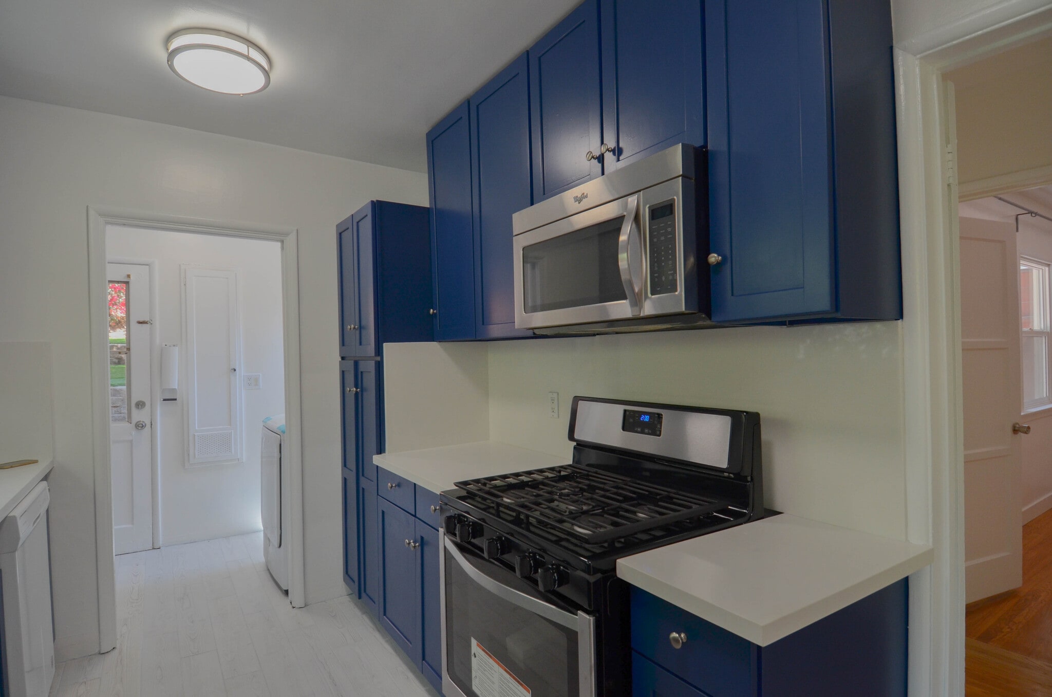 Building Photo - 3246 Barham Blvd