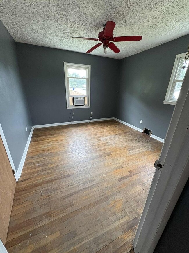 Building Photo - Spacious home for rent!!!