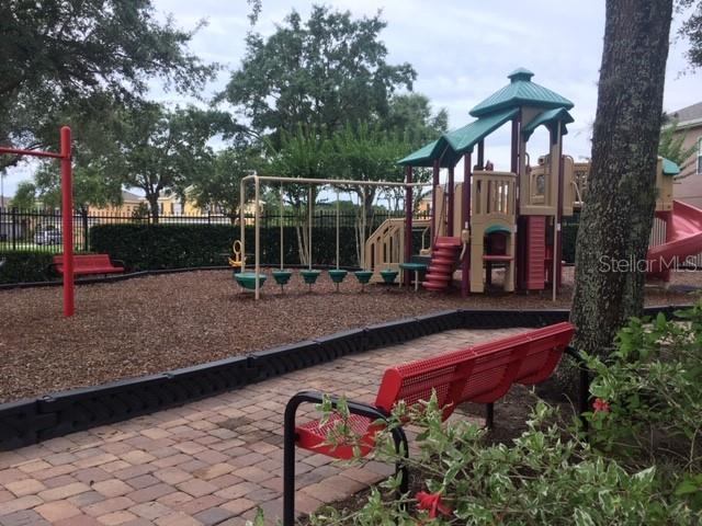 Building Photo - 420 Moss View Cir