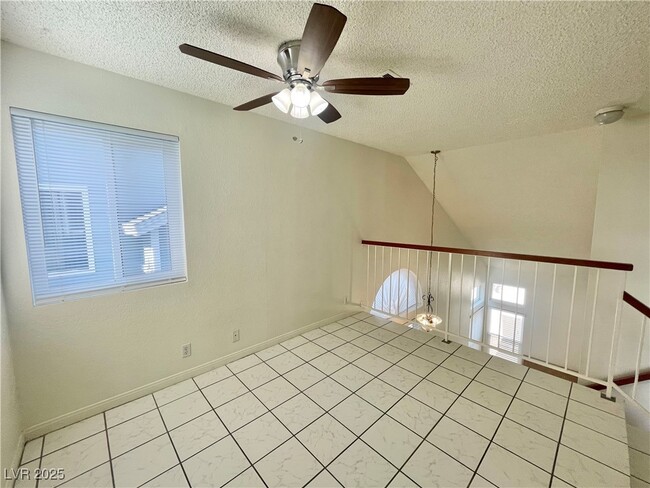 Building Photo - 3241 Symphony Dr