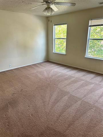 Building Photo - 708 River Run Dr