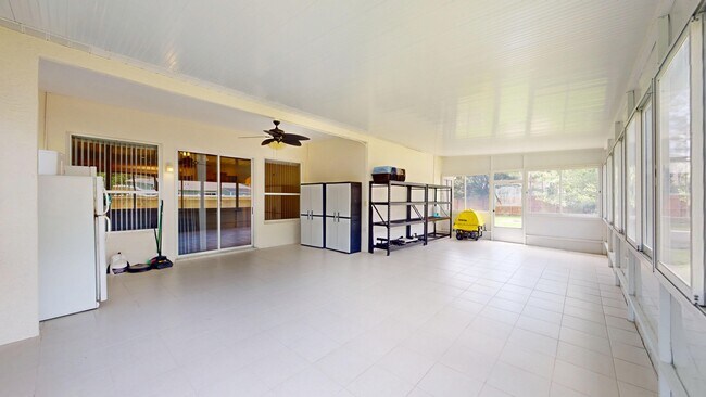 Building Photo - 26 Lloleeta Path