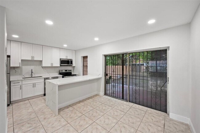 Building Photo - 2787 NW 196th St