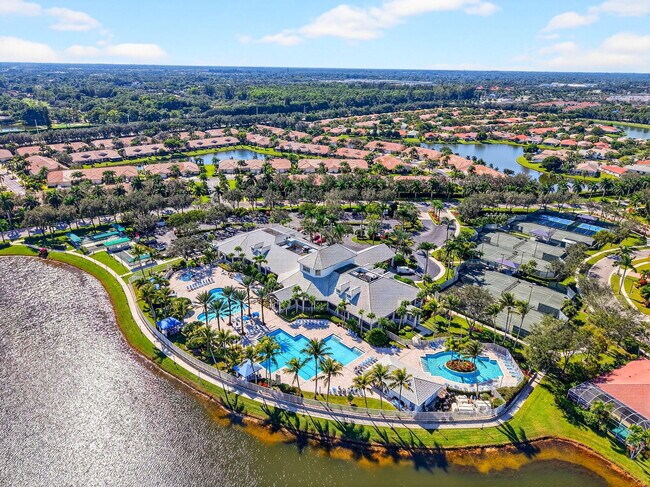 Building Photo - 2245 Sapphire Cir