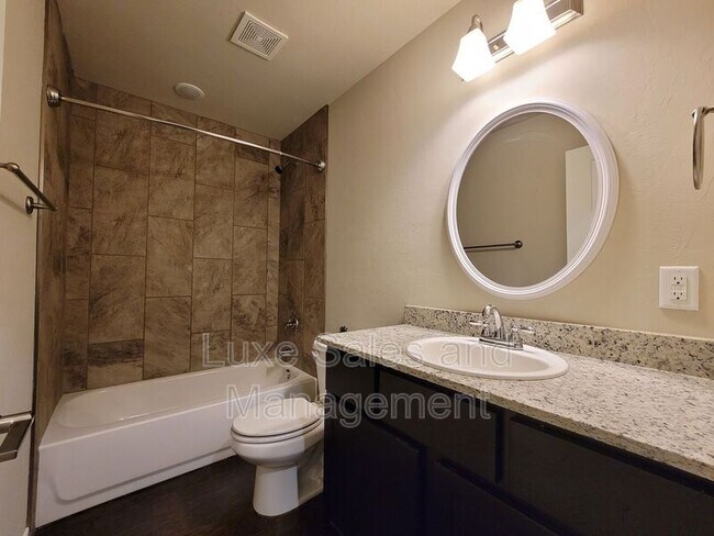 Building Photo - 8808 SW 45th St