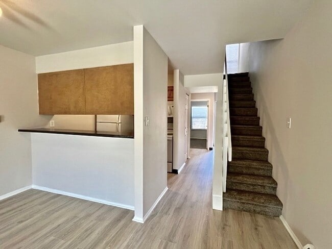 Building Photo - 3 Bed/1.5 Bath Quail Creek Condo