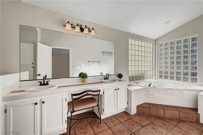 Building Photo - 1405 Sunblush Ln