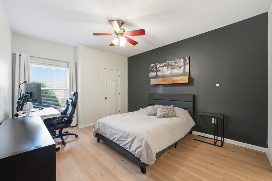 Building Photo - 955 Juniper St NE