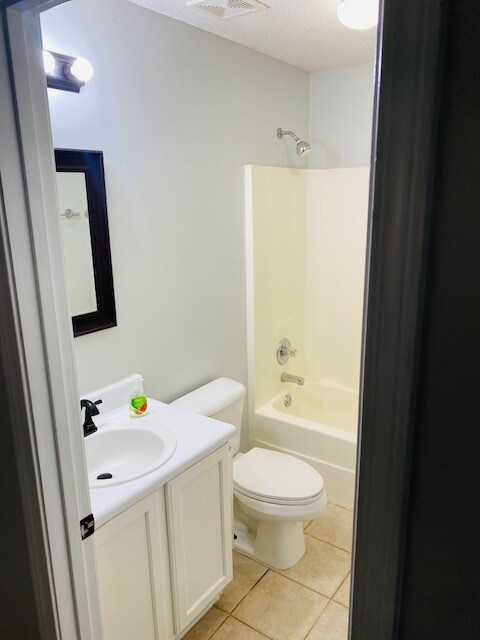 Building Photo - 511 Westchase Ct N