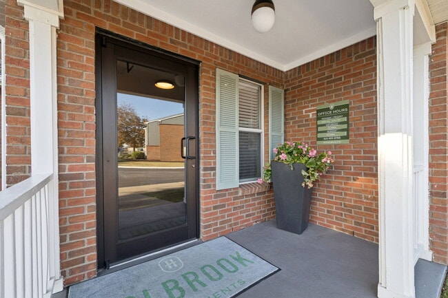 Building Photo - Holbrook