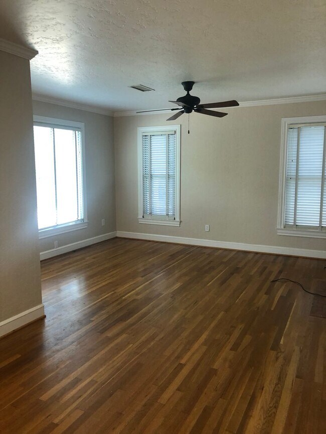 Building Photo - Super Cute Bivins Home For Rent! 2 Bedroom, 1 Bathroom, 1 Car Garage, Great Yard!