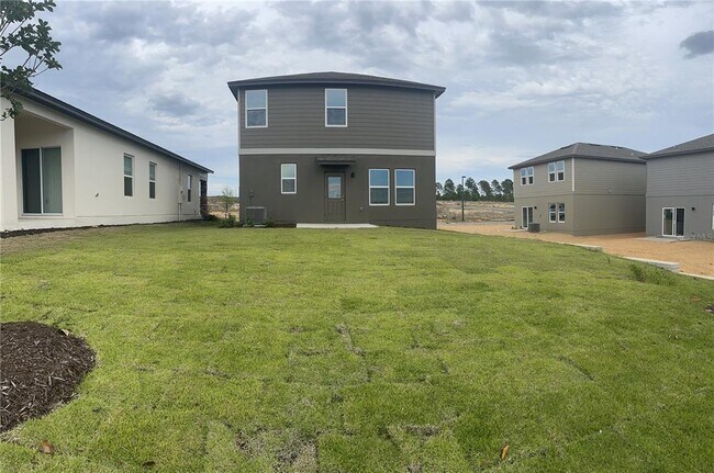 Building Photo - 2109 Treasure Hill St