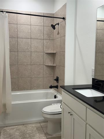 Building Photo - 2152 Hermann Ln