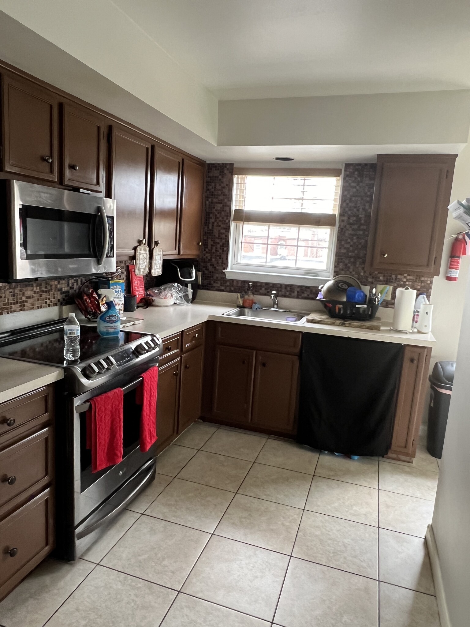 Kitchen - 243 E Fairview St