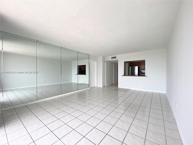 Building Photo - 13499 Biscayne Blvd