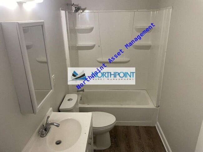 Building Photo - 3654 Kearney Ave