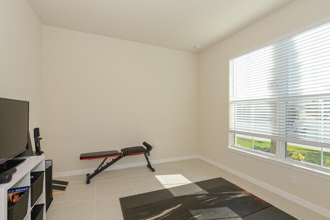Building Photo - 12345 SW Sand Dollar Wy