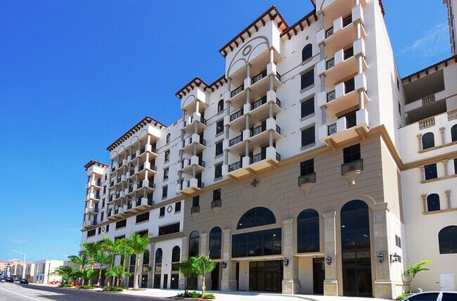 Building Photo - 1805 Ponce de Leon Blvd