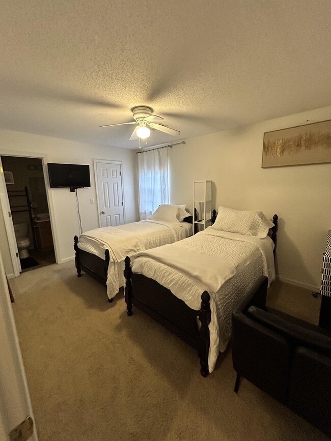 Building Photo - 107 Ashley Way