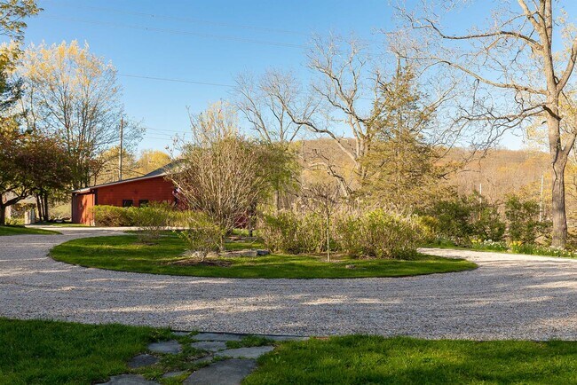 Building Photo - 0 Downing Rd