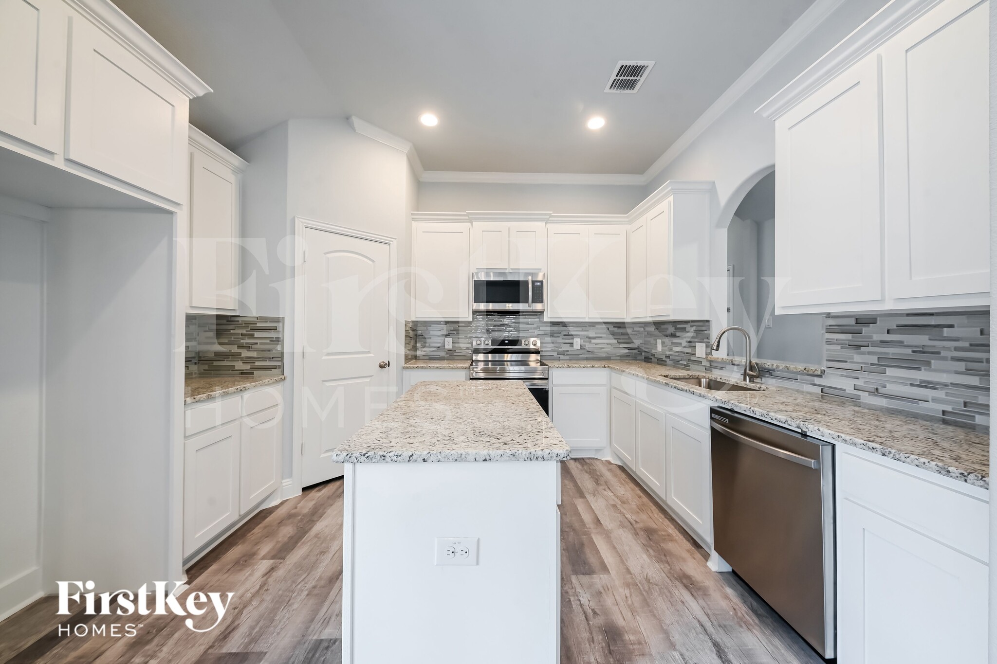 Building Photo - 6014 Kemrock Dr