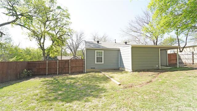 Building Photo - 313 E Columbia St