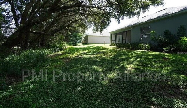 Building Photo - 10600 Cedar Forest Cir