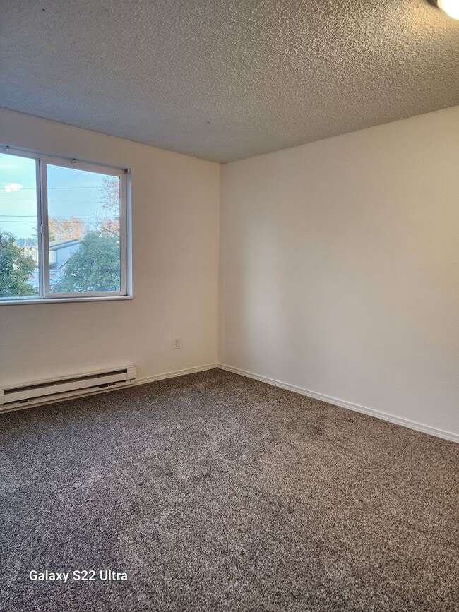 Building Photo - 3430 I St NE