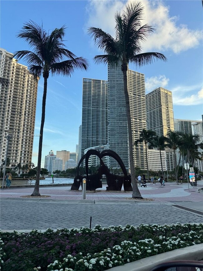 Building Photo - 335 S Biscayne Blvd